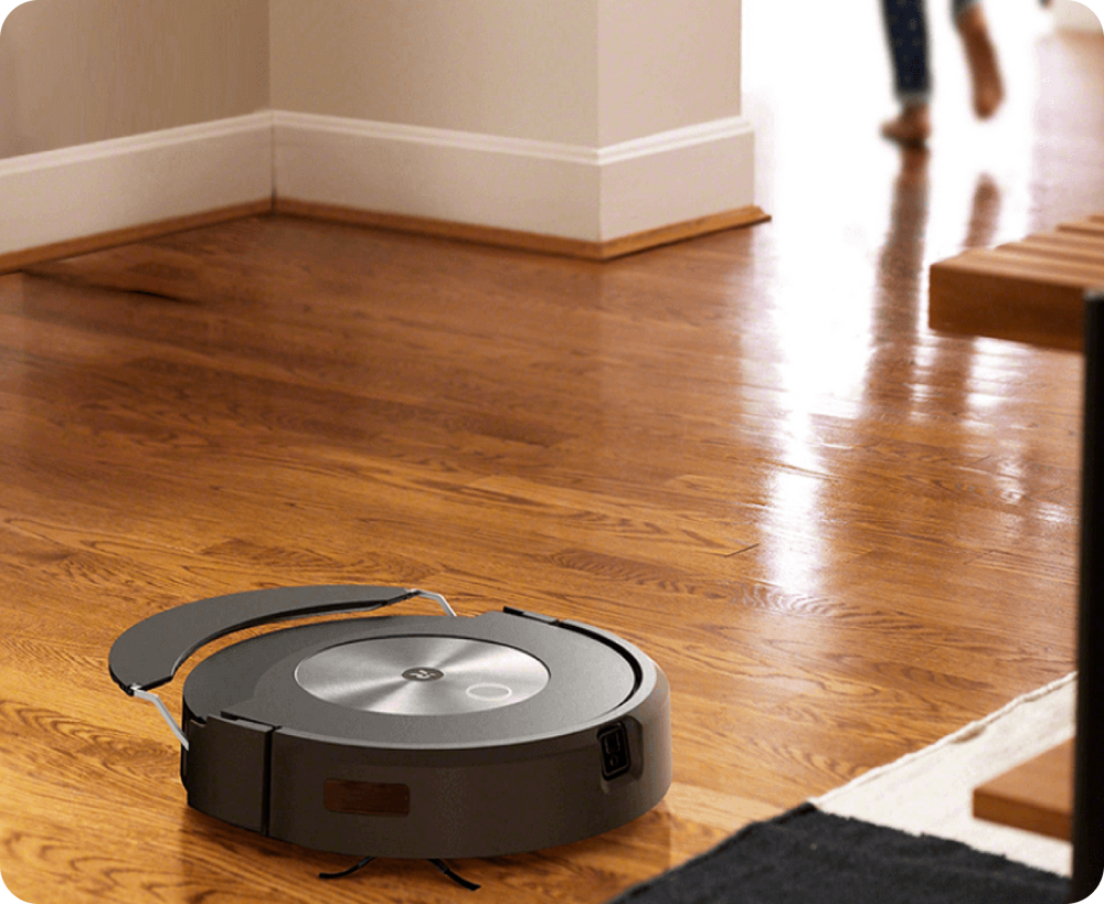 Robô Roomba Combo J7+, 2 em 1, Aspira e Passa Pano da iRobot 127v e 22 Robô Roomba Combo J7+, 2 em 1, Aspira e Passa Pano da iRobot 127v e 22